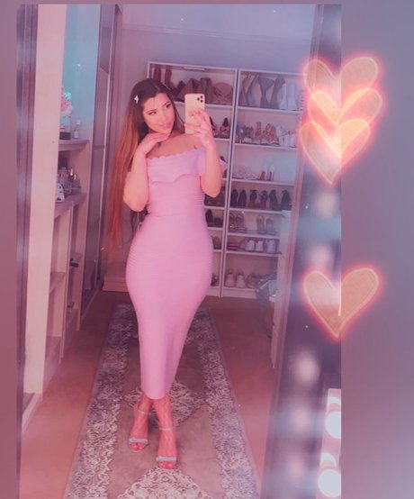 Mizz Ellaa ASMR sexy freie fotos