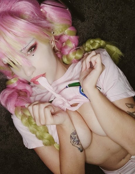 Suzuko Elric erotische bild