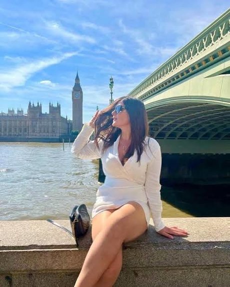 Mariagrazia Imperatrice nackt pornostar bild