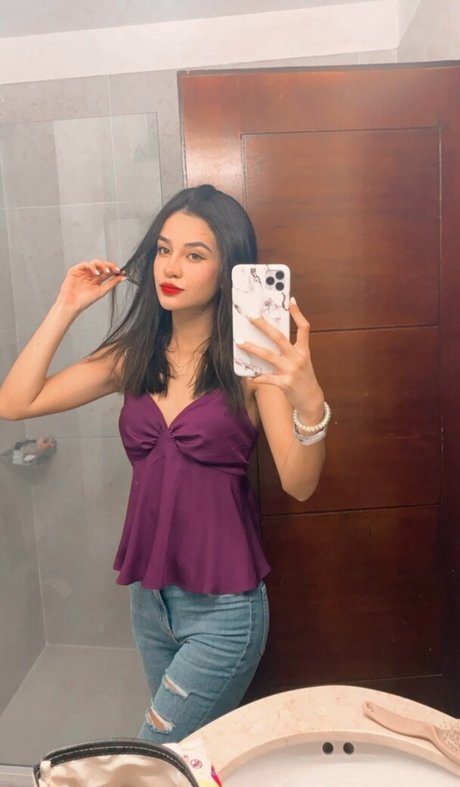 carolcor21 sexy pornostar bild