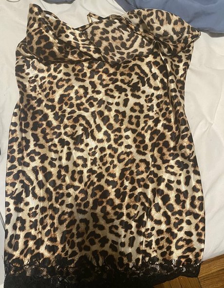 Antonella Shau top heiße foto