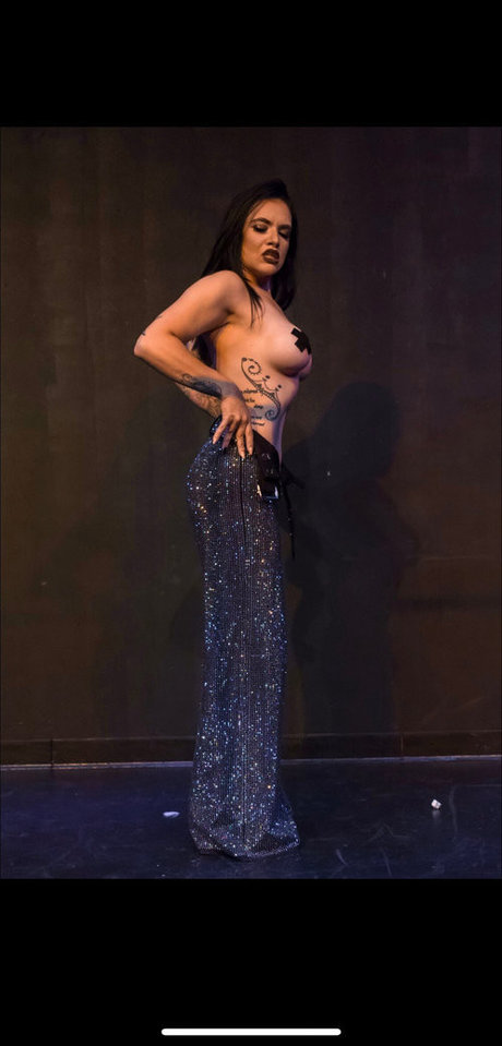 schlampe milf onlyfans perfekte erwachsene foto