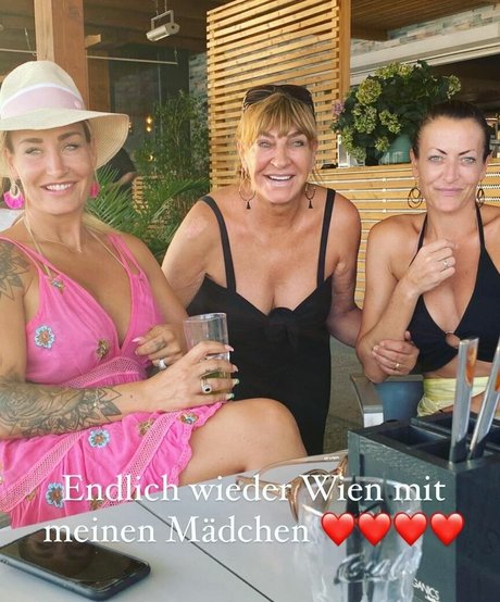 Sarah Connor hübsche nackt bild