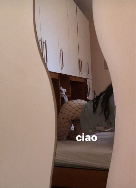 KO FI Dolly erotische exklusive bild