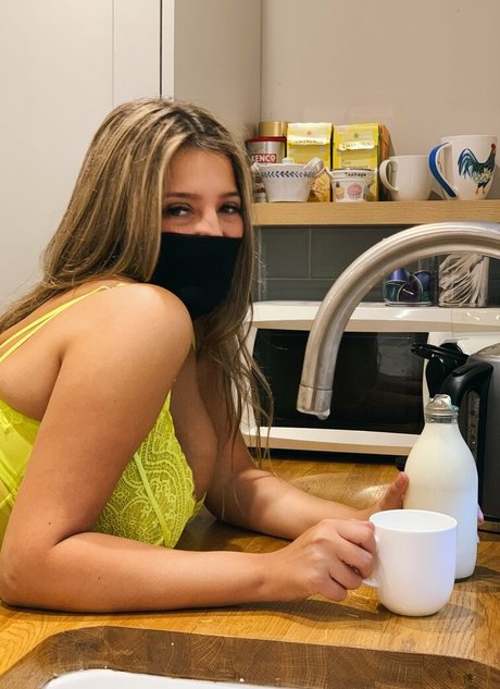 emo nackte onlyfans freie akt archiv