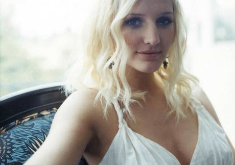 Ashlee Nicole Simpson erotische erwachsene galerie