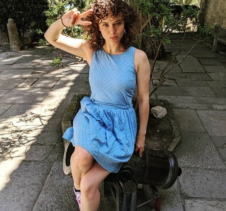 Frankie Ward kunst xxx bilder