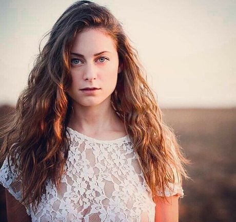 Yael Gayaa kunst nackten bilder