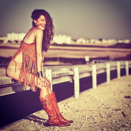 Yael Gayaa hübsche pornographische bilder