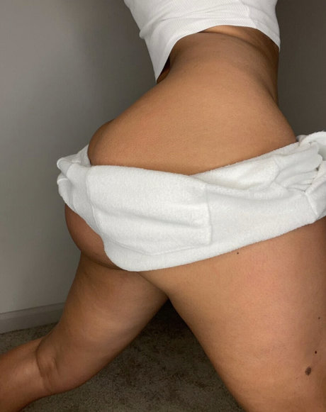 janellee___ schöne akt bild