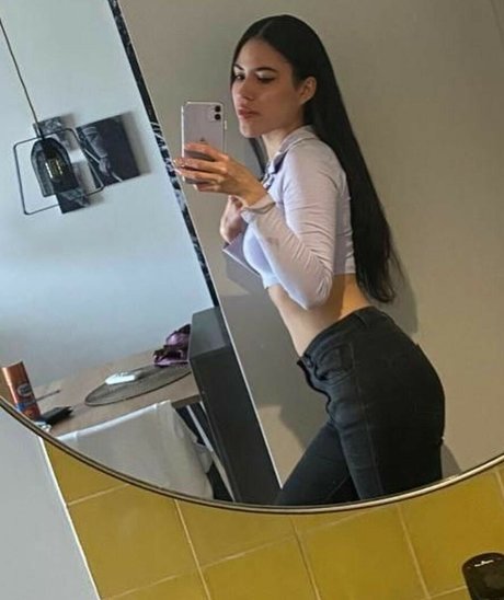 curlyjessica heiße hübsche bilder