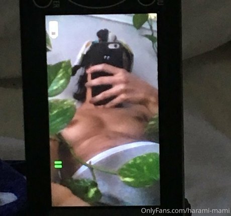 harami mami erotische exklusive bild