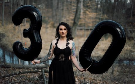 LadyDevann hd akt archiv