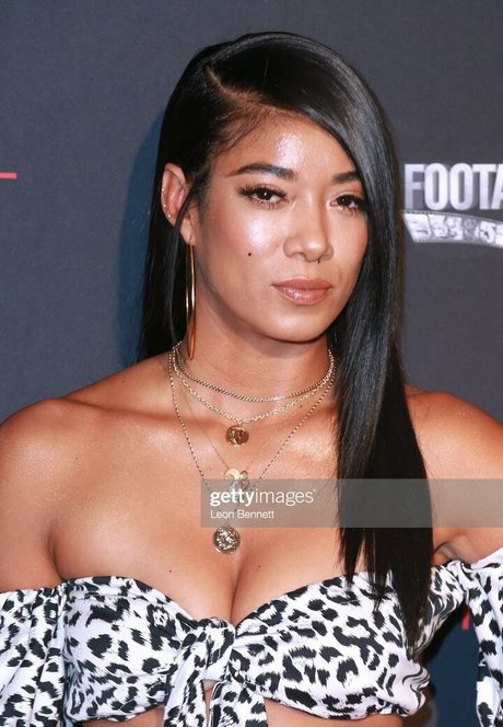 Mila J akt pornostar galerien