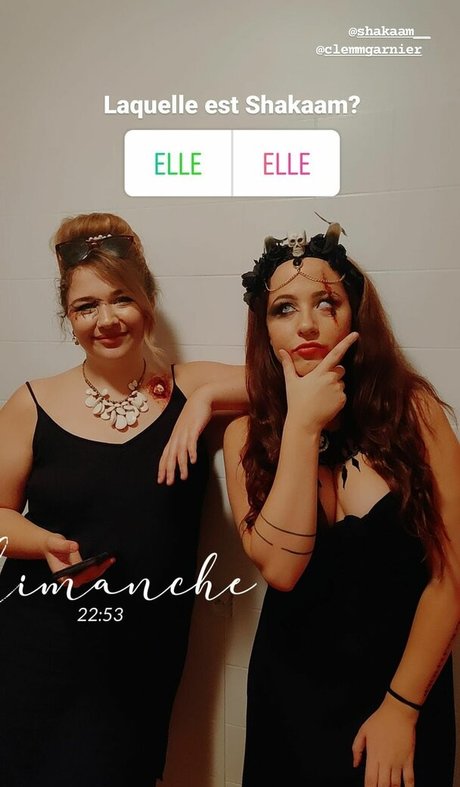 Shakaam model heiße bilder