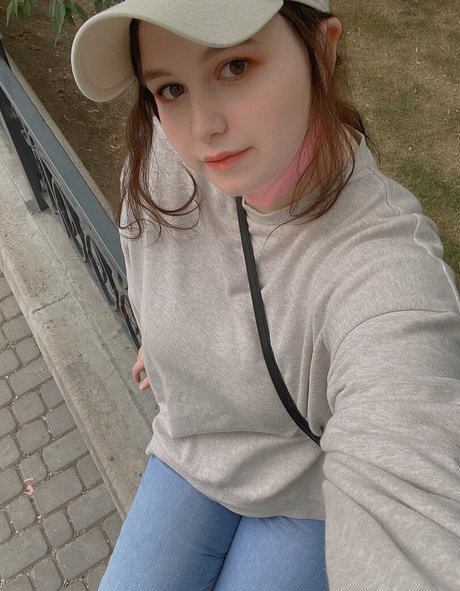 MintyMiyako xxx pornostar bilder