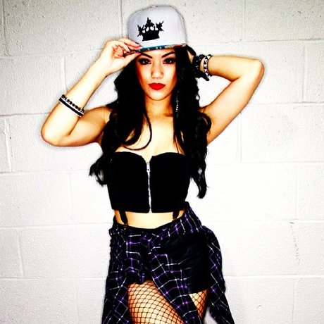 Janelle Ha nackt kostenlose galerie