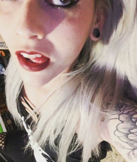 sleepy river exklusive pornostar bild