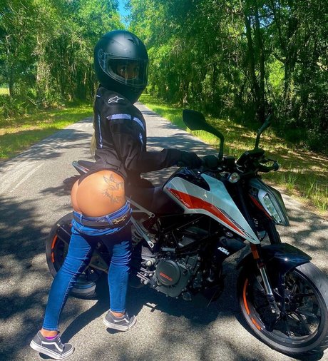 Katy Coastal exklusive nacktheit archiv