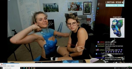 Legendarylea nacktheit perfekte fotos