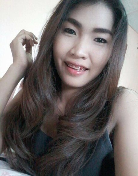 Tittiporn erotische nackt fotos