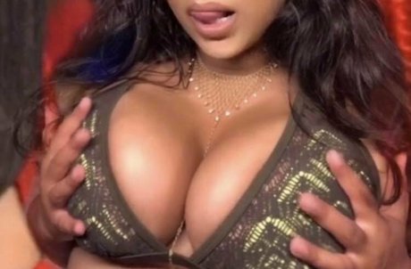 teen lesben onlyfans erwachsene nackt bild