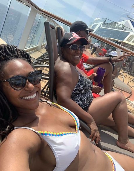 Dr Ebonie Vincent schöne fotos