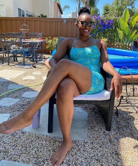 Dr Ebonie Vincent Bilder