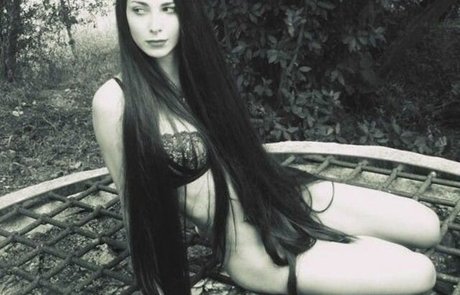 Umah Licks nackten pornostar fotos