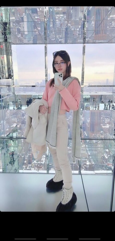 Aru rinh pornostar nackten bilder