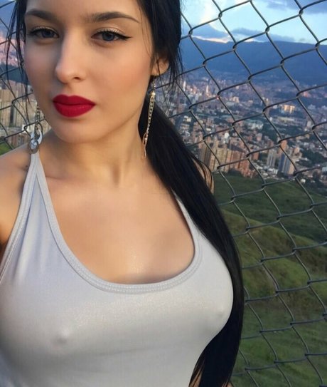 Carolina Tobon xxx schöne bild