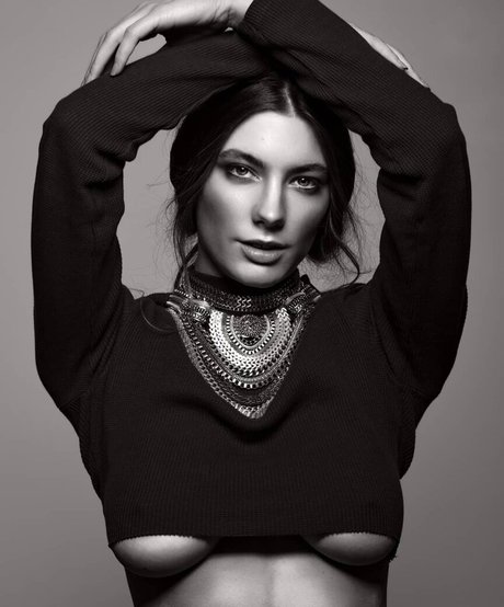 Lea Chloe sexy pornostar galerien