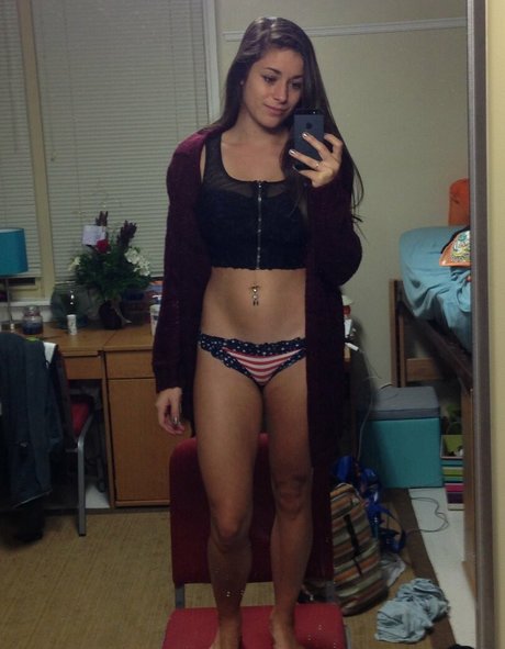 Katie Broad erotische porno galerien