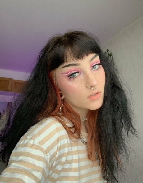 Naiskarkki schöne pornostar foto