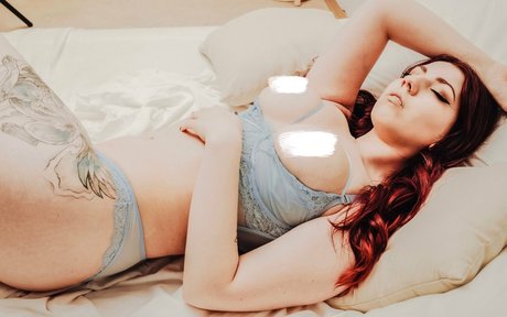 Hylian Tami schöne erwachsene galerie