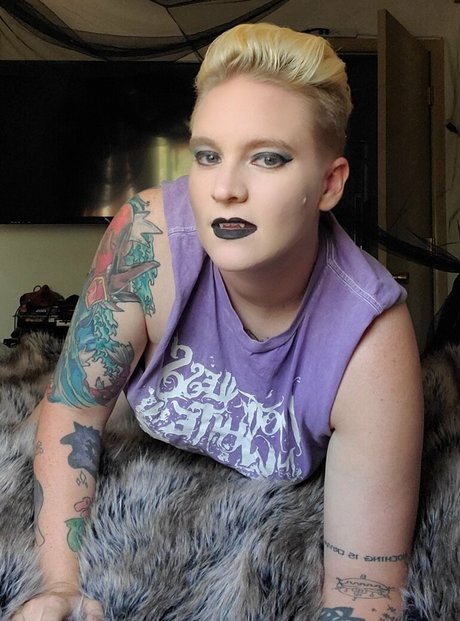 Skeletons twin xxx schöne bilder