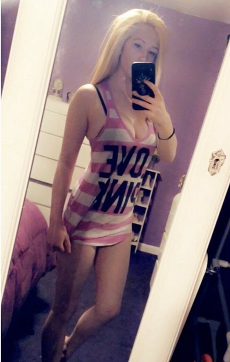 Shannan Kitterle porno fotos