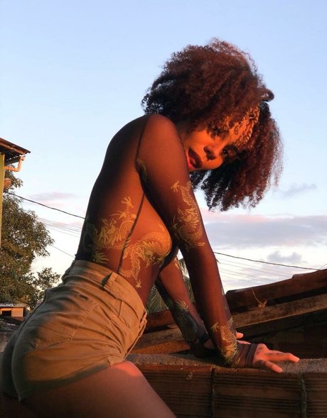 Myyyystical schauspielerin nackte fotos