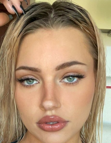 Willow Barbie porno freie bild