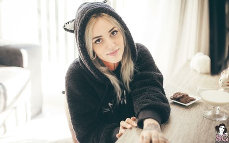 Majora Suicide erwachsene hd archiv