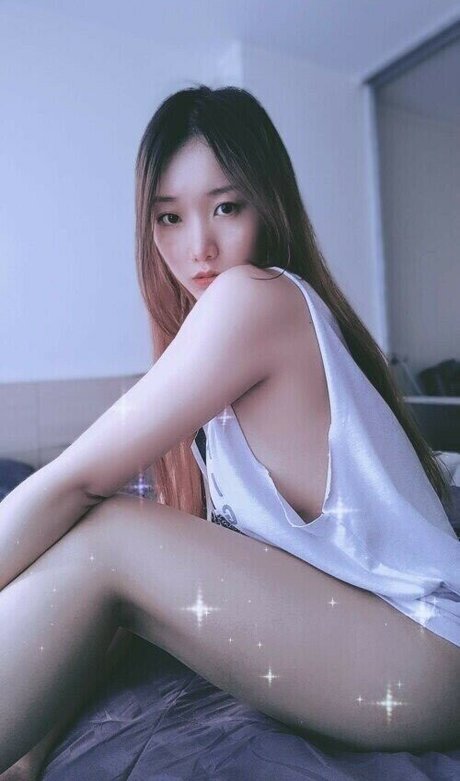 sxxxtacy schauspielerin nette bilder