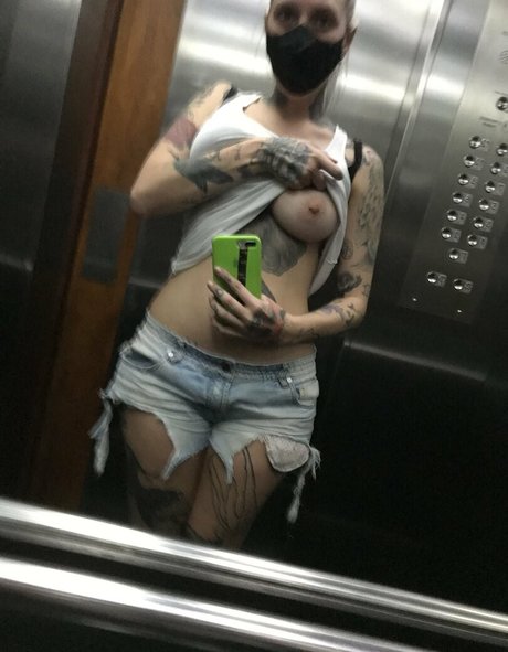 böse ebenholz-onlyfans nackt akt bilder