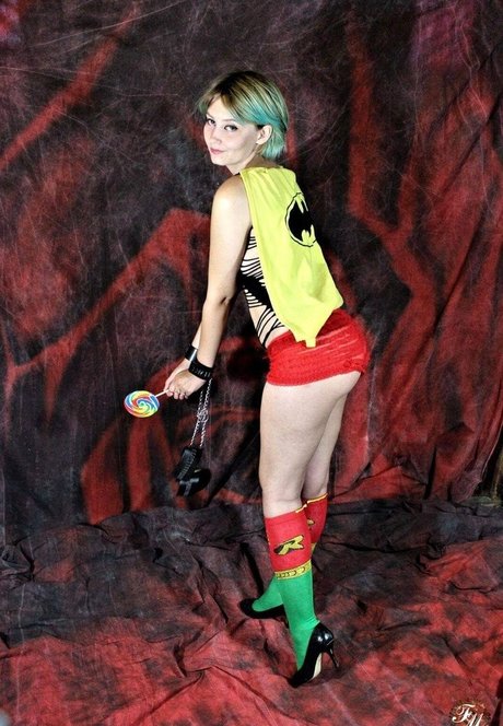 Avalon Zuercher model sexy archiv