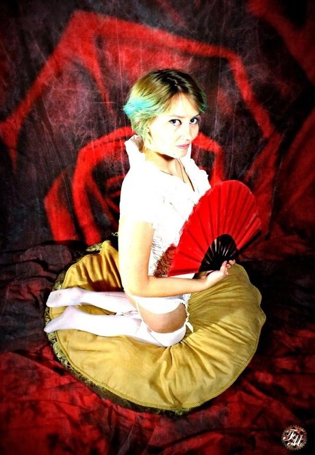 Avalon Zuercher xxx kunst bilder