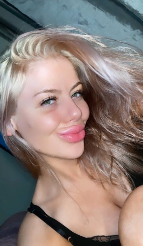 Jasmin Heaney erotische perfekte bilder