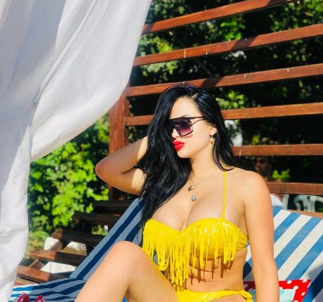 Manel Sassi schauspielerin xxx bild