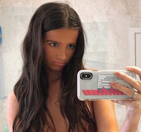 Kahlani Birchall nette galerien