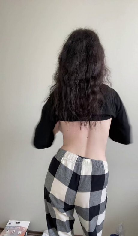 Olivia Evenstar top kunst foto