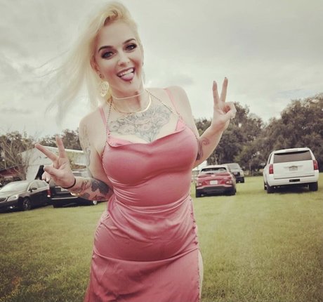 hasenkrankenschwester onlyfans kunst nackten galerie