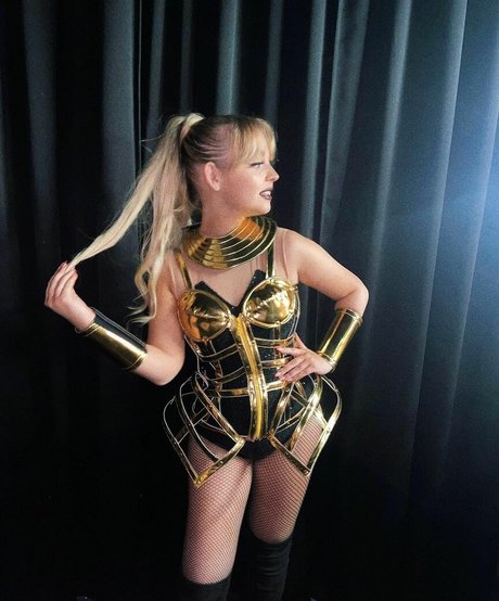 Emily Rose Perrin Bilder